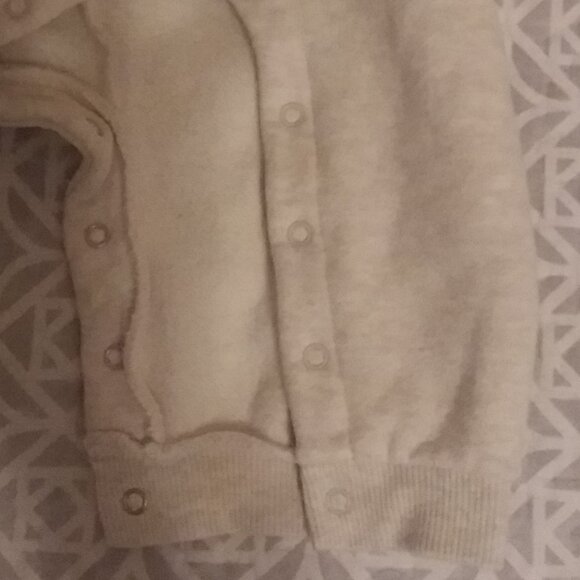 Cute cotton jumpsuit (one piece suit) for infants, fleece lined, NEVER USED - Picture 3 of 3